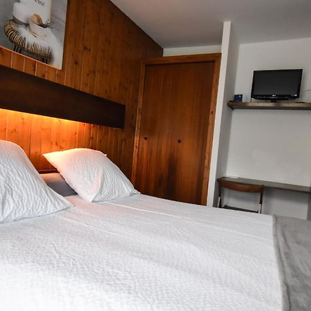 Hotel Le Chinfrey Ле-Гет Екстериор снимка