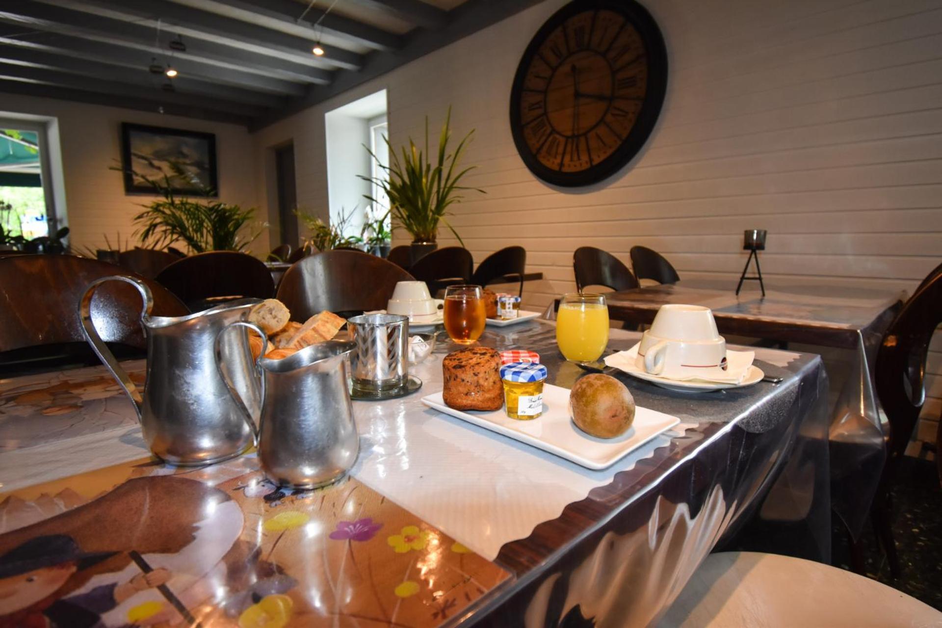 Hotel Le Chinfrey Ле-Гет Екстериор снимка